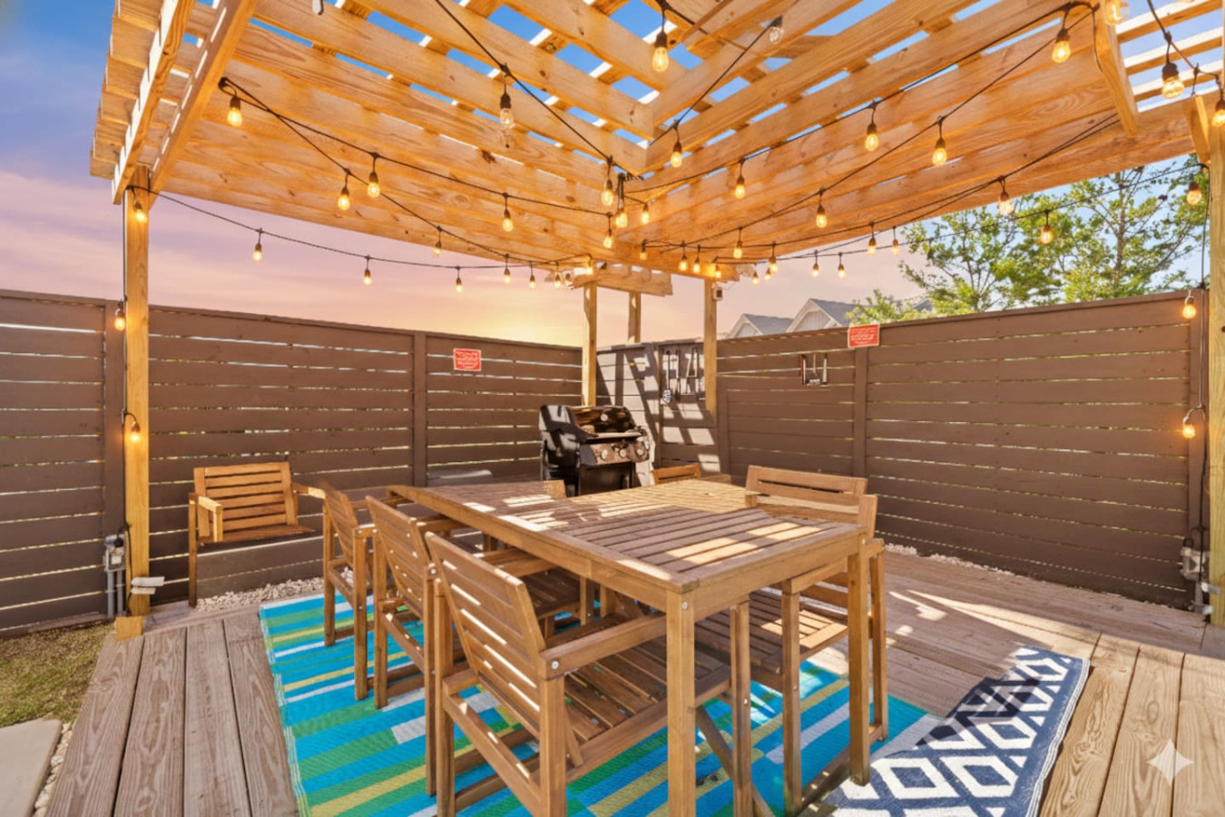 Luxury Coastal Retreat with Private Pool l Sleeps 26