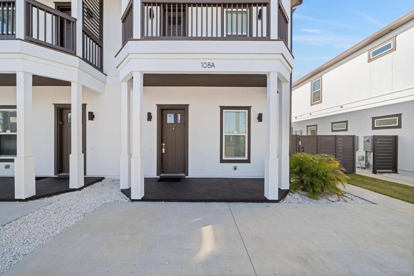 5BR Luxury Retreat with Heated Pool