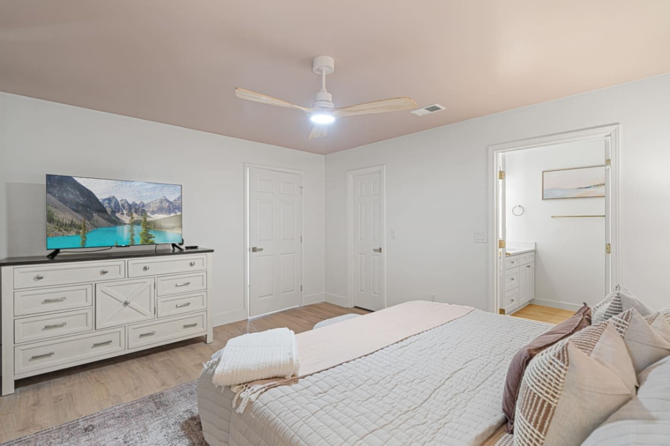 Spacious 3 Bed Home with Pool in Destin