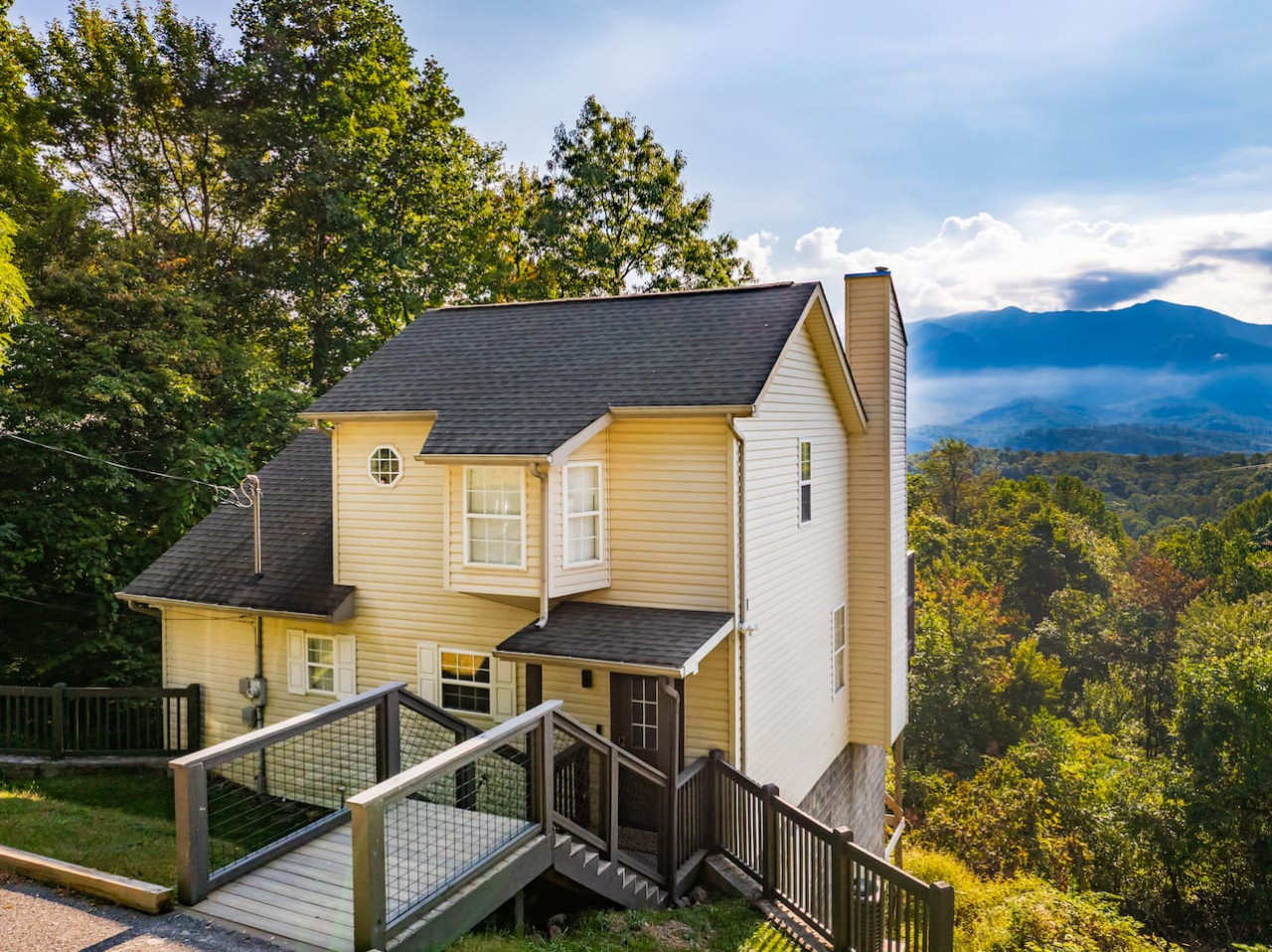 Romantic Fall Getaway | Hot Tub + Epic Views