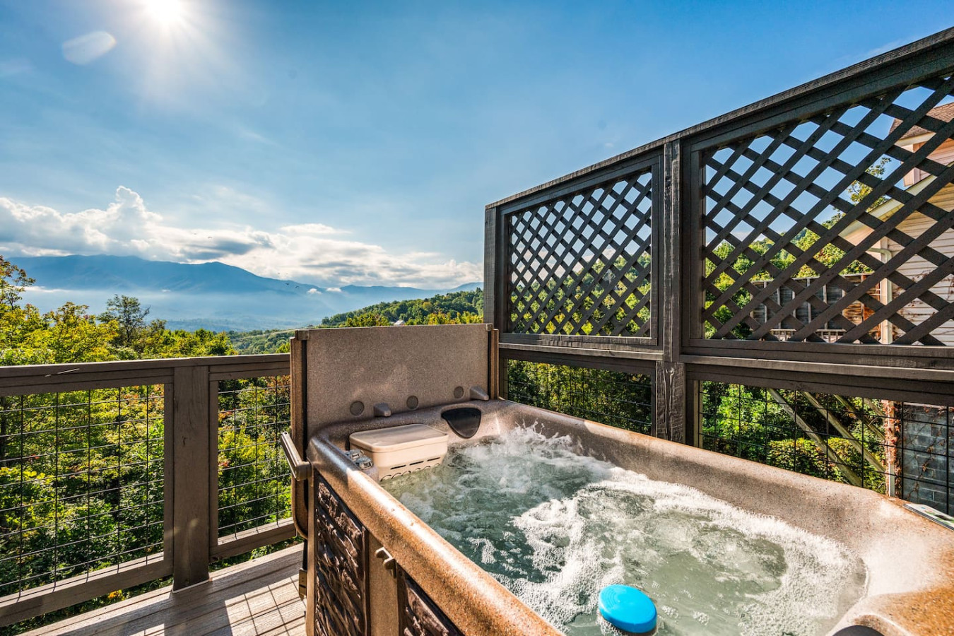 Romantic Fall Getaway | Hot Tub + Epic Views