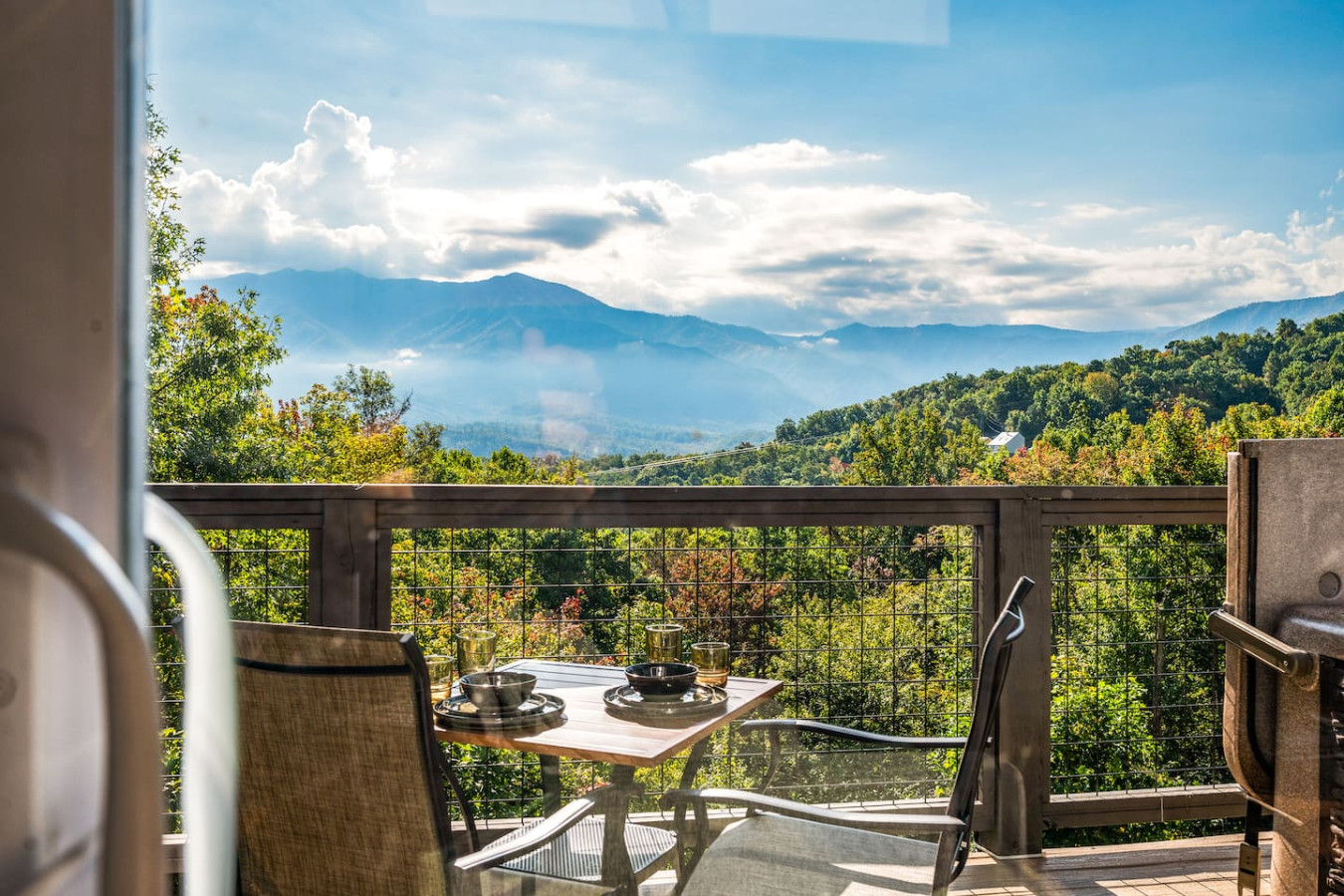 Romantic Fall Getaway | Hot Tub + Epic Views