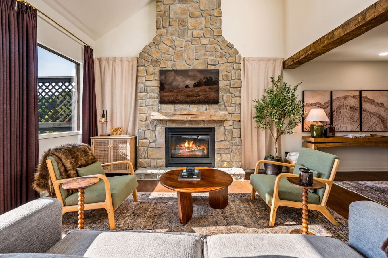 Romantic Fall Getaway | Hot Tub + Epic Views