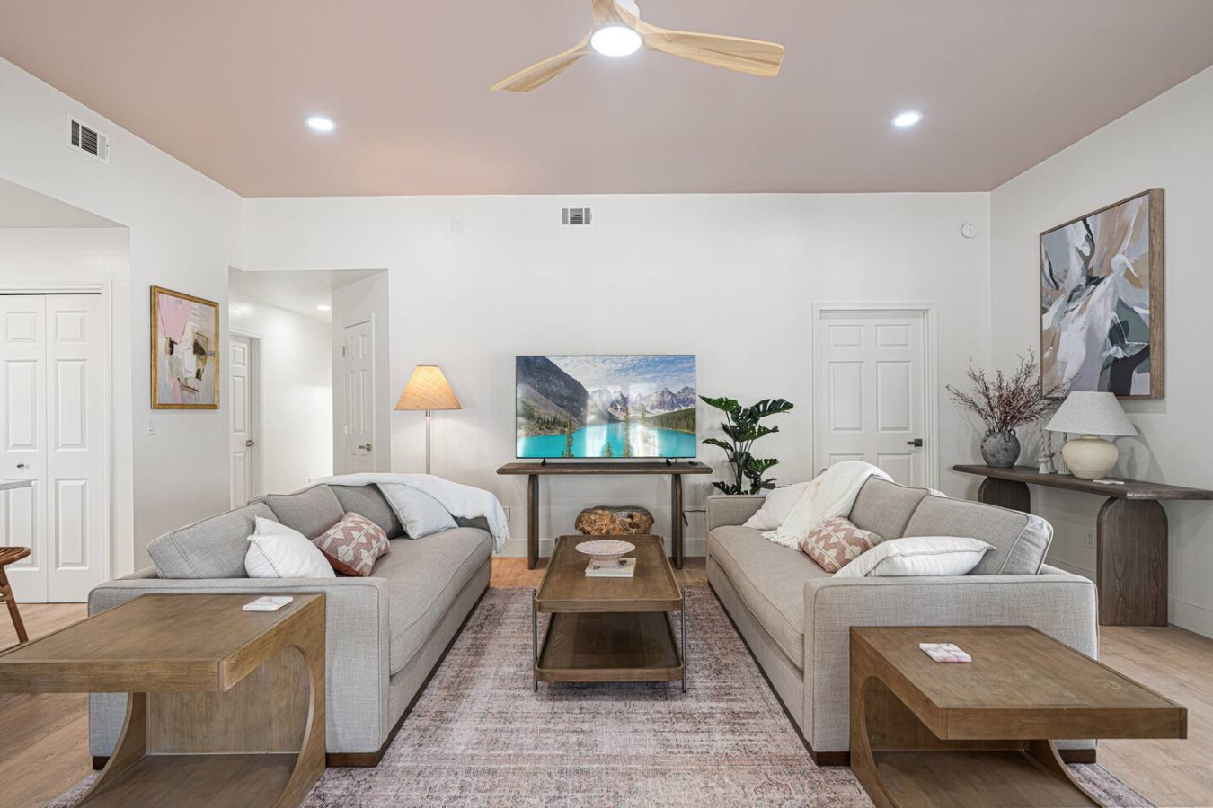 12BDR Luxury Estate For Large Groups