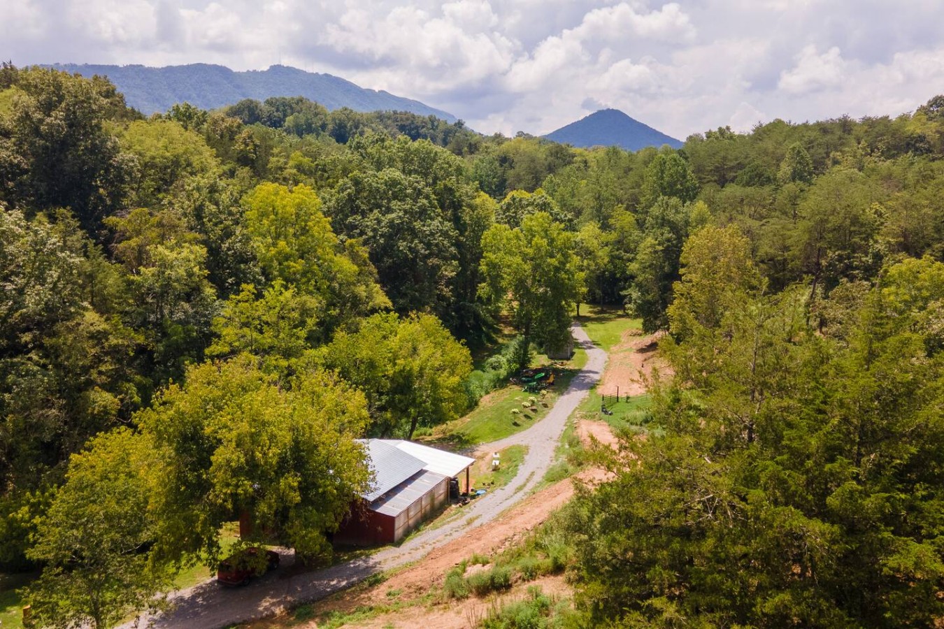 Rustic 2BR Farm Cabin: Hot Tub, Animals & Hiking