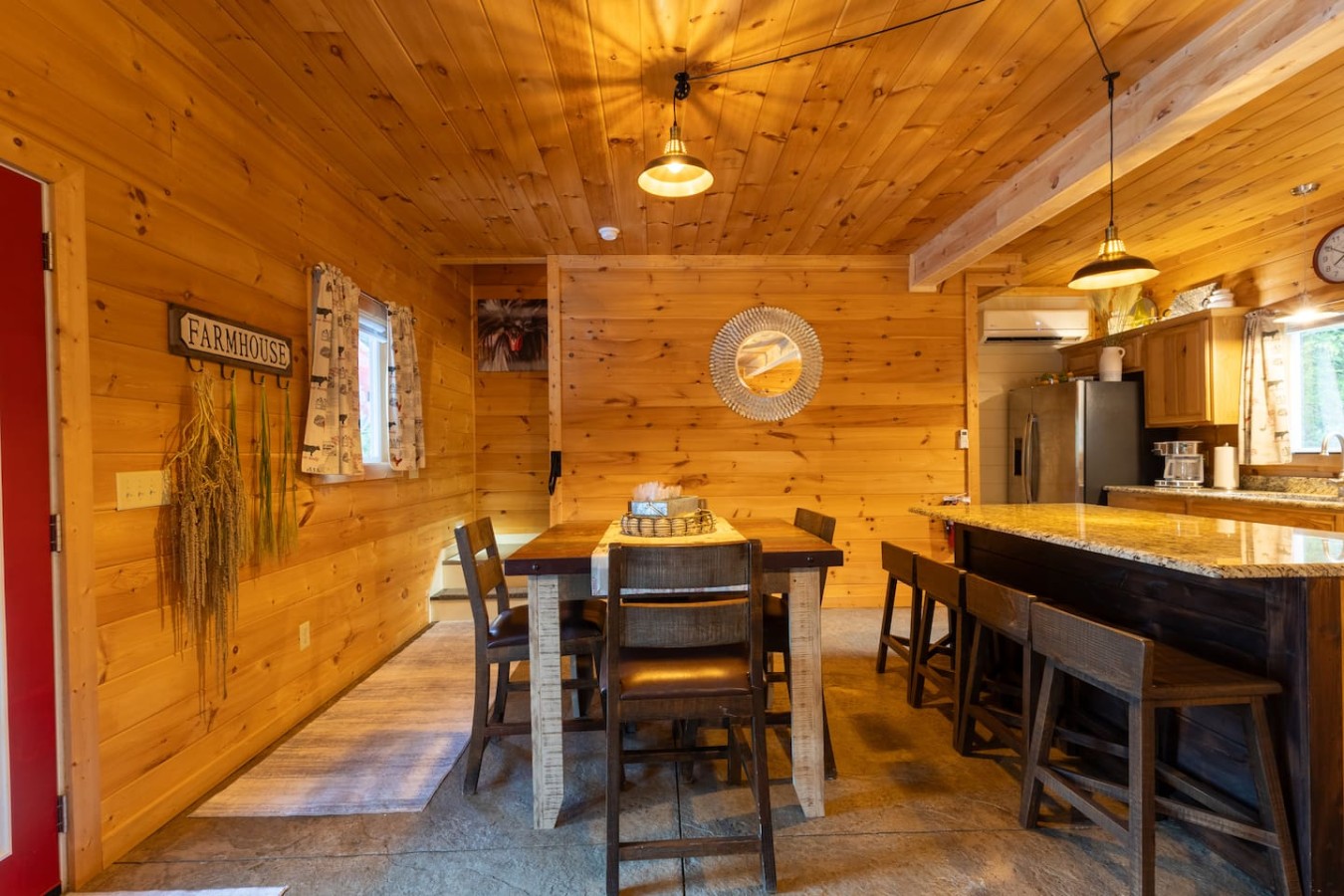 3BR Modern Farmhouse l Heated Pool, HotTub, Trails