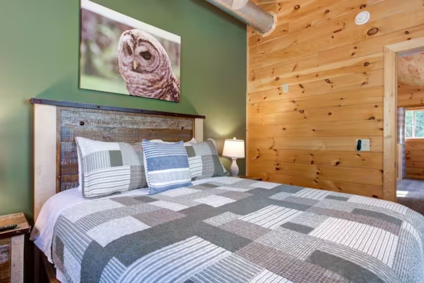 3BR Modern Farmhouse l Heated Pool, HotTub, Trails