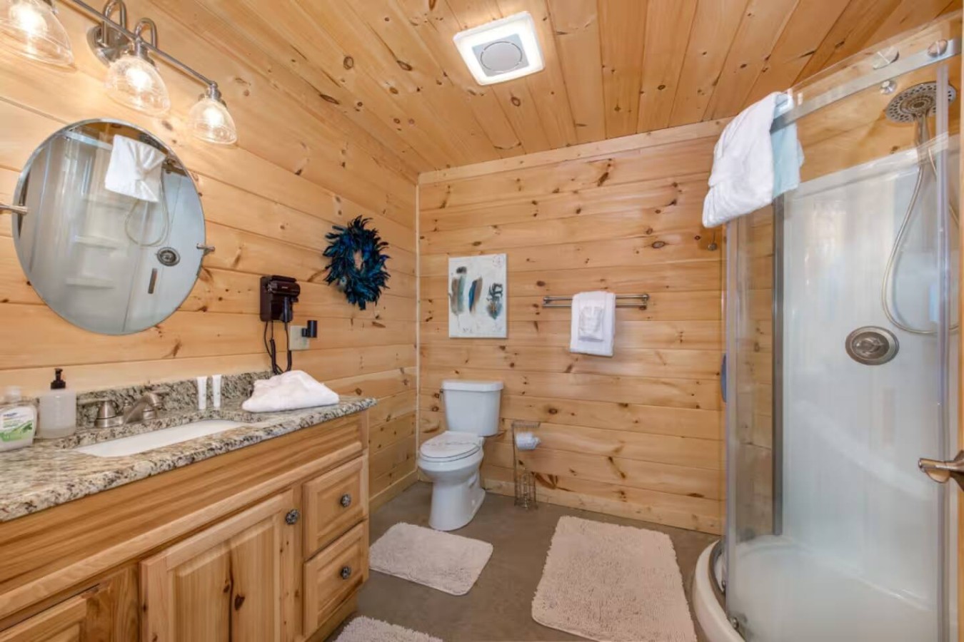 3BR Modern Farmhouse l Heated Pool, HotTub, Trails