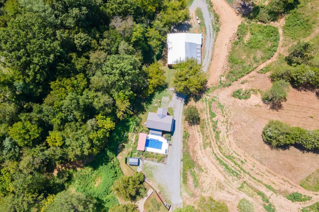 3BR Modern Farmhouse l Heated Pool, HotTub, Trails