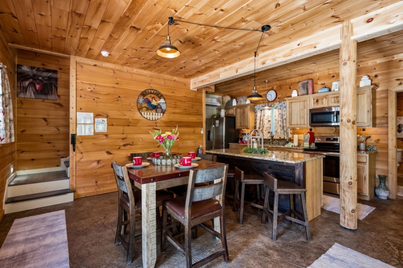 3BR Modern Farmhouse l Heated Pool, HotTub, Trails