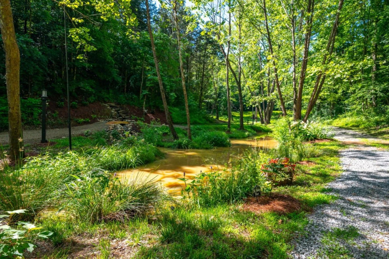3BR Modern Farmhouse l Heated Pool, HotTub, Trails