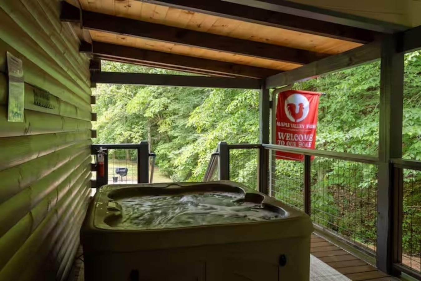 5BDR Modern Farm Compound: Pool, Hot Tubs, Trails