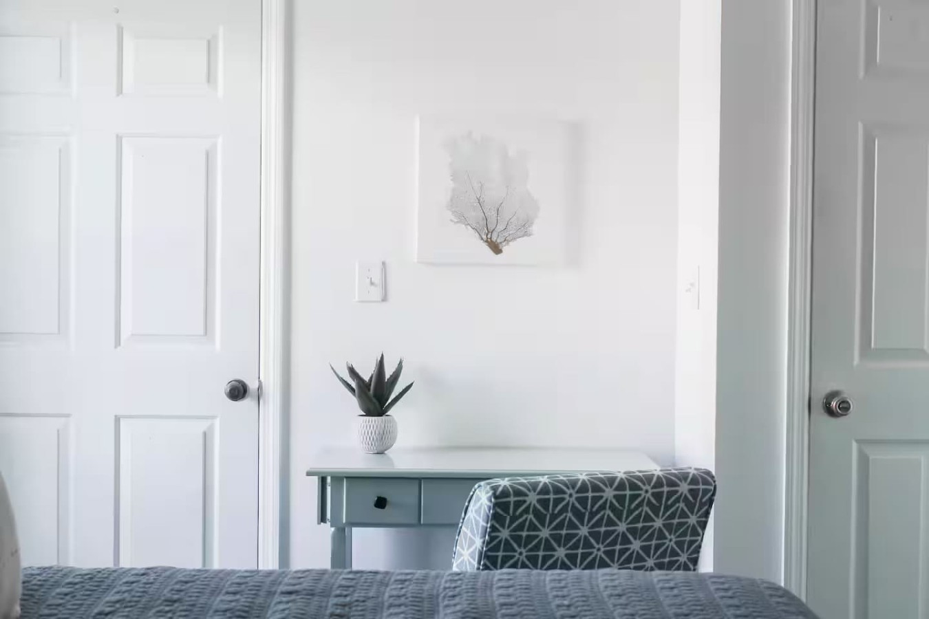 Pet friendly | 5 min walk to sand | full kitchen
