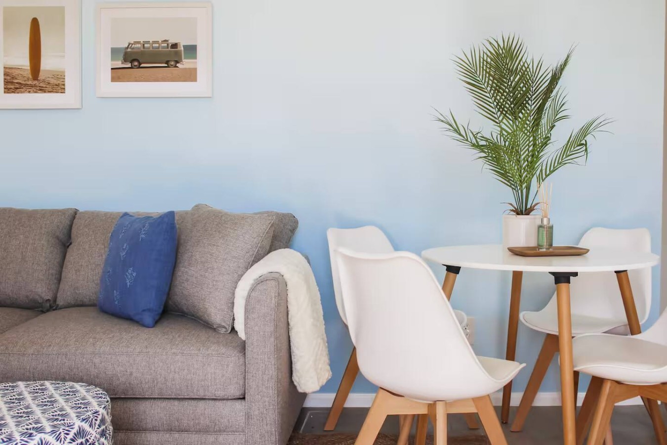 Pet friendly | 5 min walk to sand | full kitchen