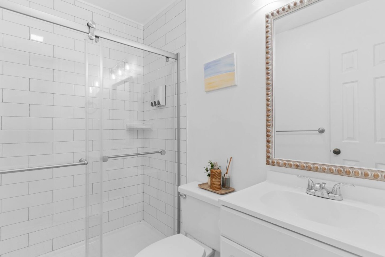 Central Location l Steps from Ocean l Top Floor