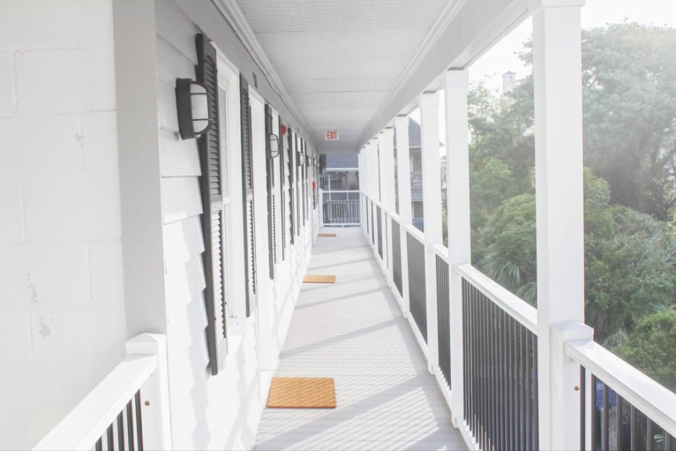 Central Location l Steps from Ocean l Top Floor