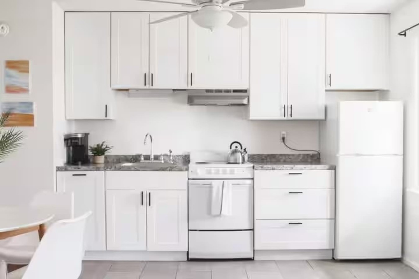 Central Location l Steps from Ocean l Top Floor