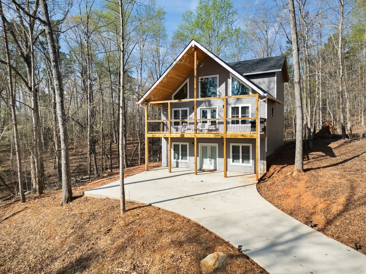 Spacious Cabin With Lake Access And Community Amenities - Rustic Charm - Lake Hartwell