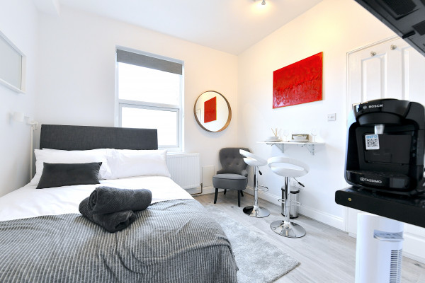 DR29 C2 · London Studios Fulham near District Line