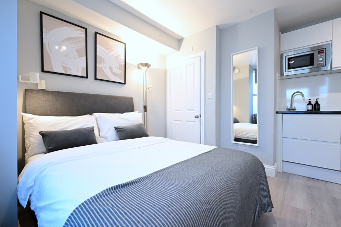 DR37 A1 · London Studios Fulham Broadway