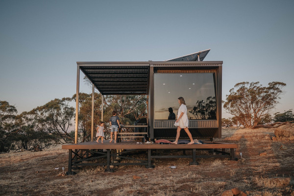 Ashleigh the Family Cabin in the Avon Valley