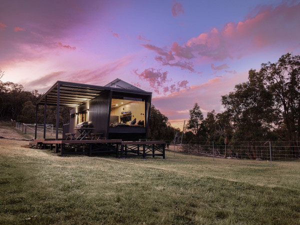 Sam the Tiny Cabin in Serpentine