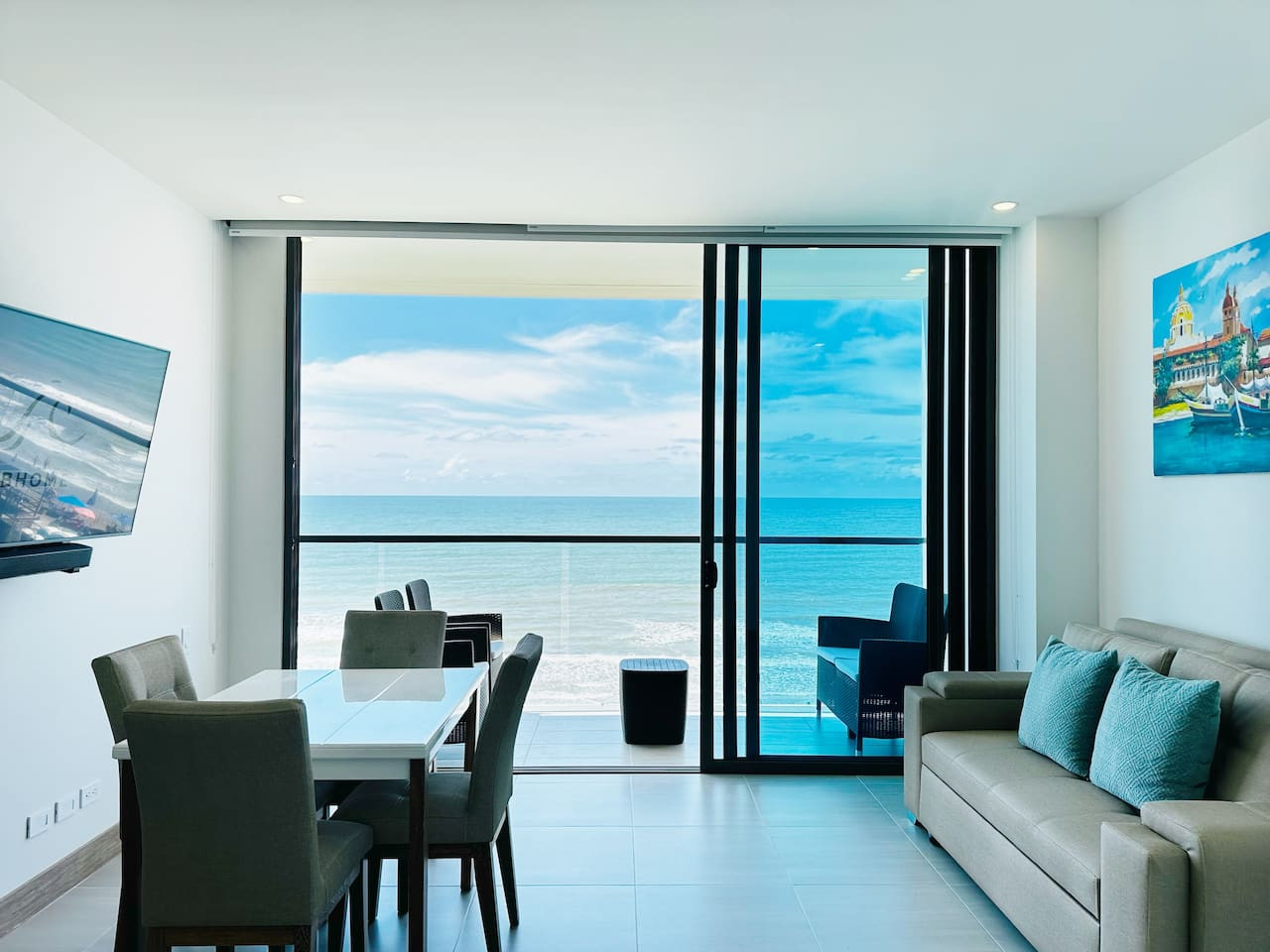 ¡Mágico Apartamento - Vista Infinita al Mar!