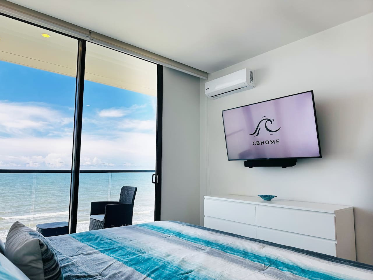 ¡Mágico Apartamento - Vista Infinita al Mar!