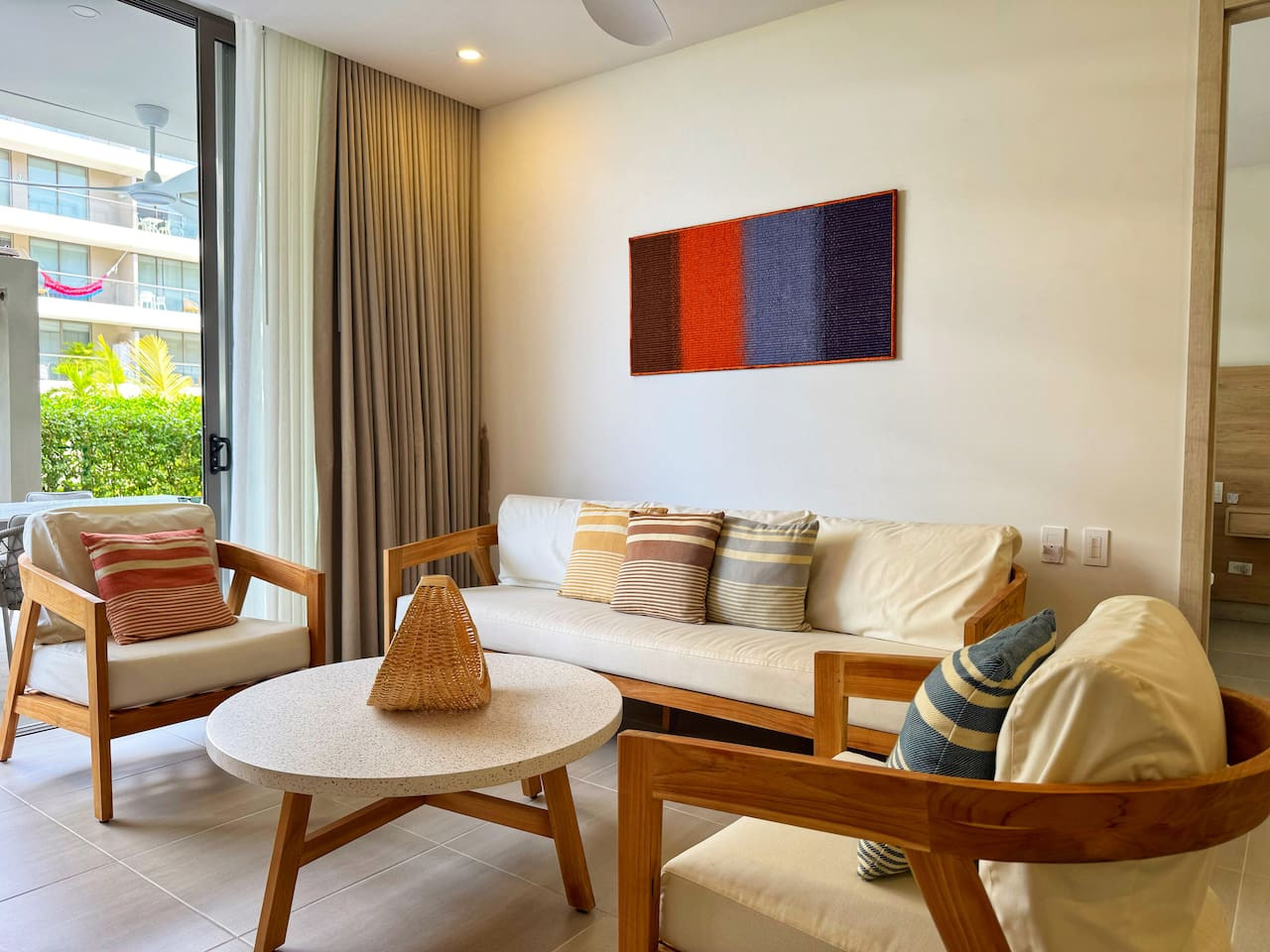 Exclusive Apartment + Private Pool + Beach!