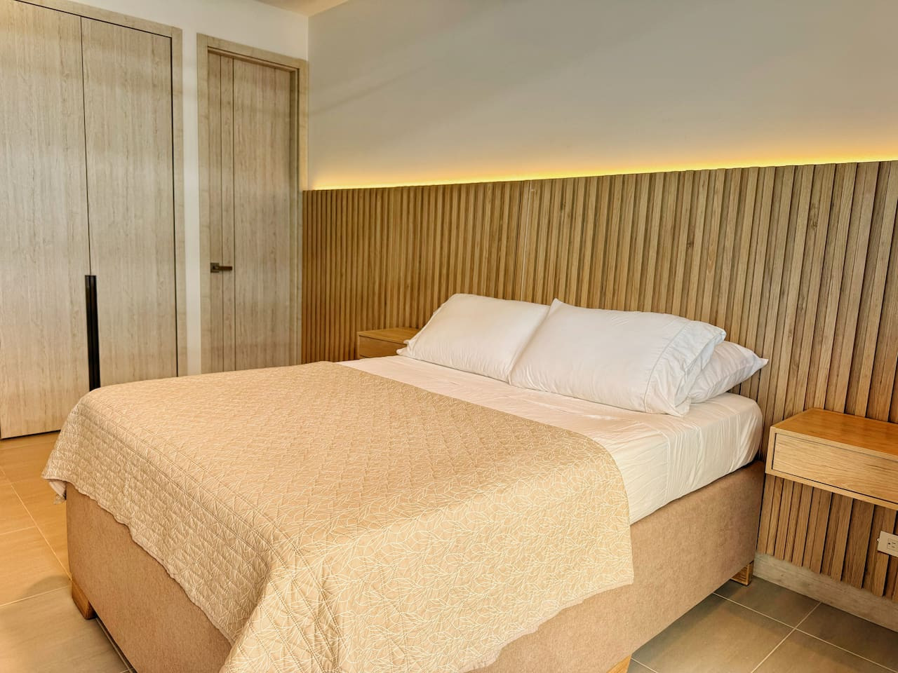 Exclusive Apartment + Private Pool + Beach!
