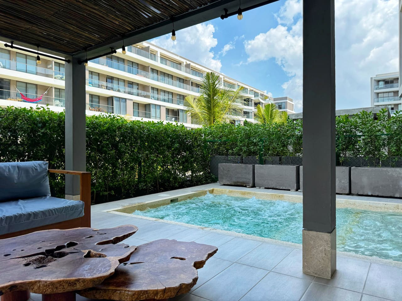 Exclusive Apartment + Private Pool + Beach!