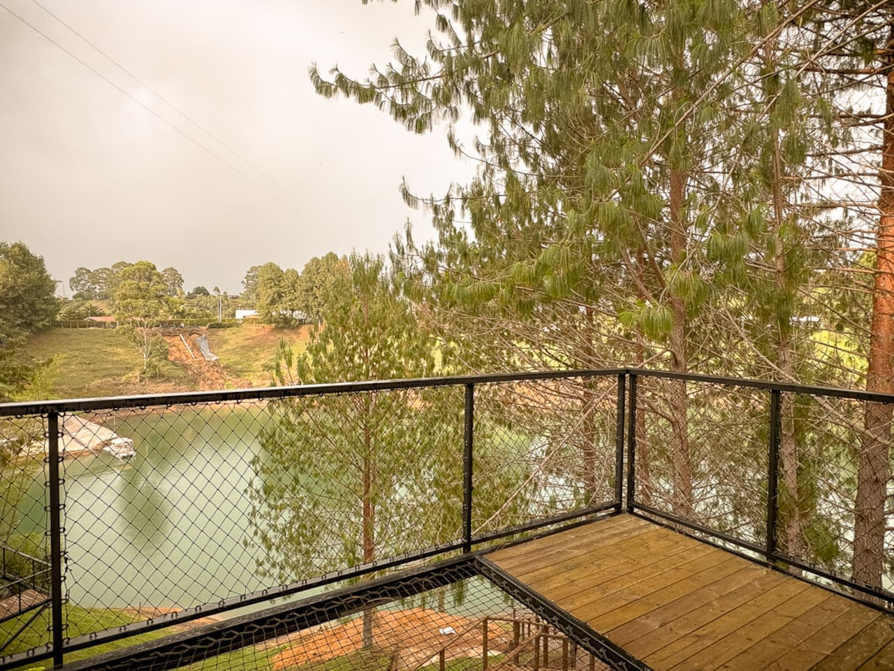 Cabin • Jacuzzi + Lake View + Forest