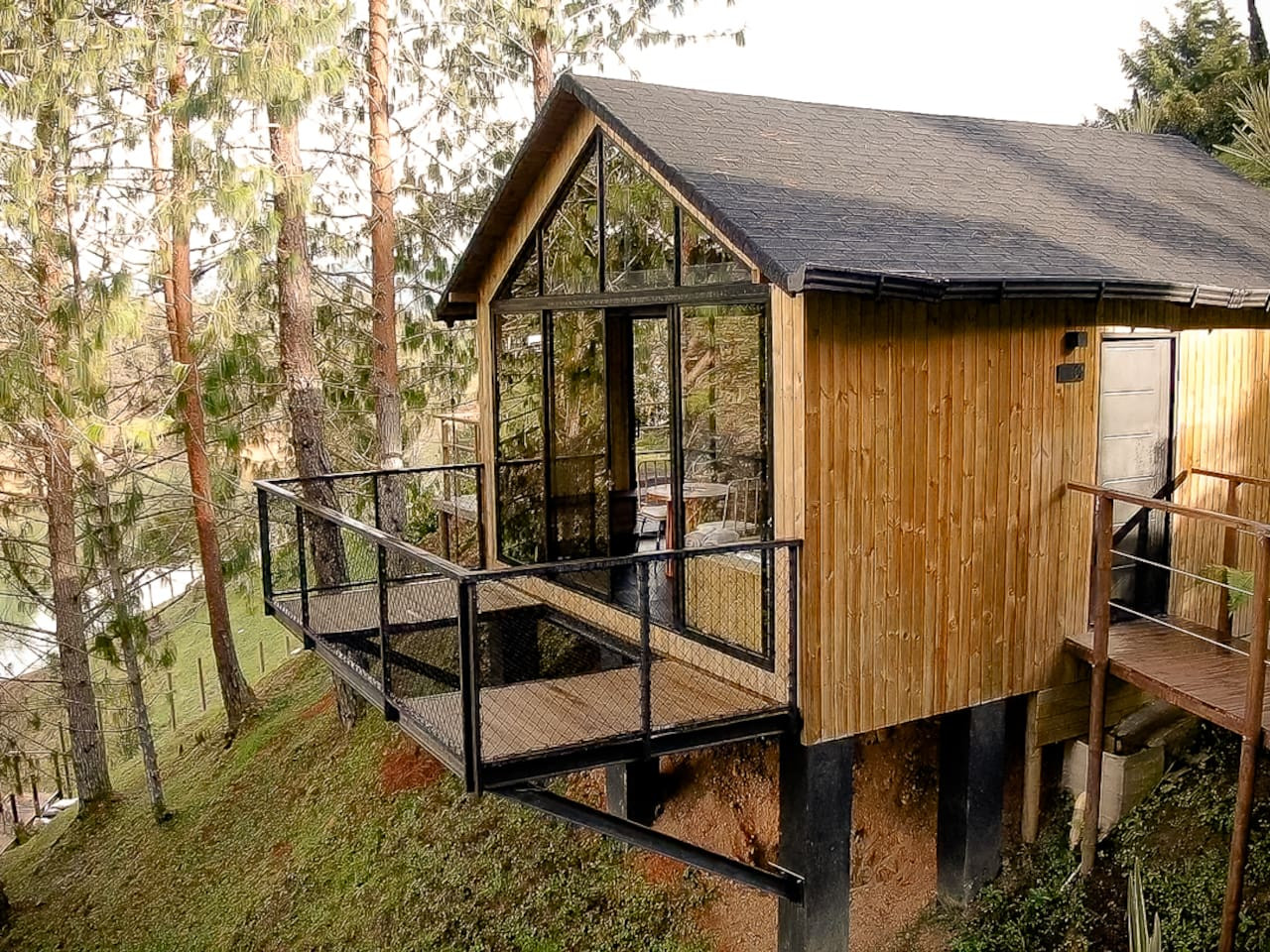 Cabin • Jacuzzi + Lake View + Forest