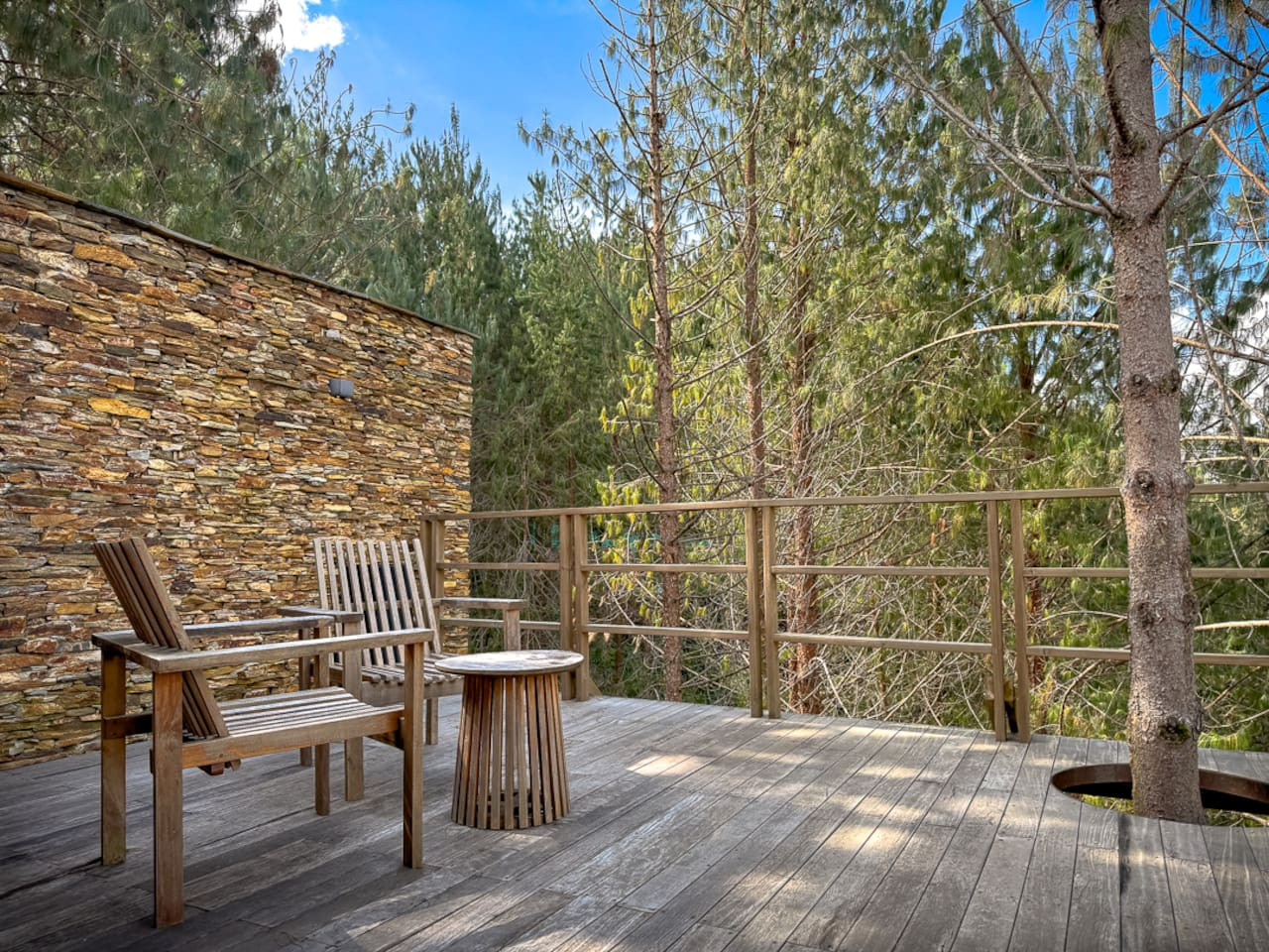 Cabin • Jacuzzi + Lakefront + Forest