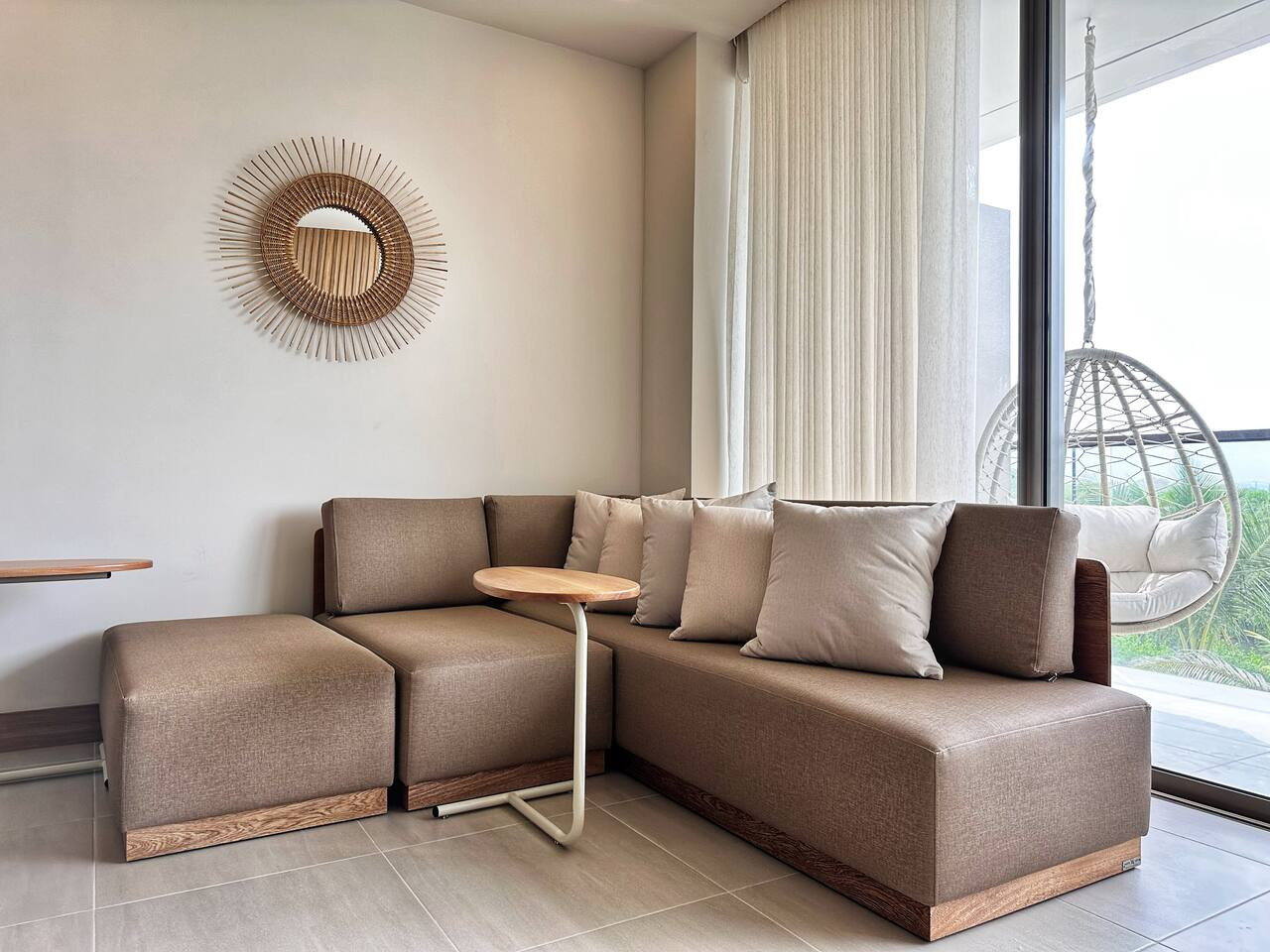 Spectacular Beach front Apartment!