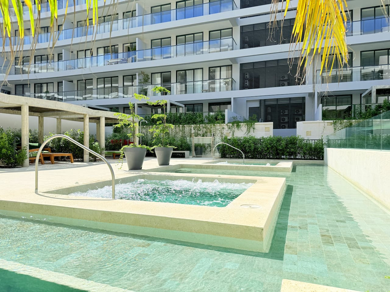 Exclusive Apartment | Private Pool | Beachfront