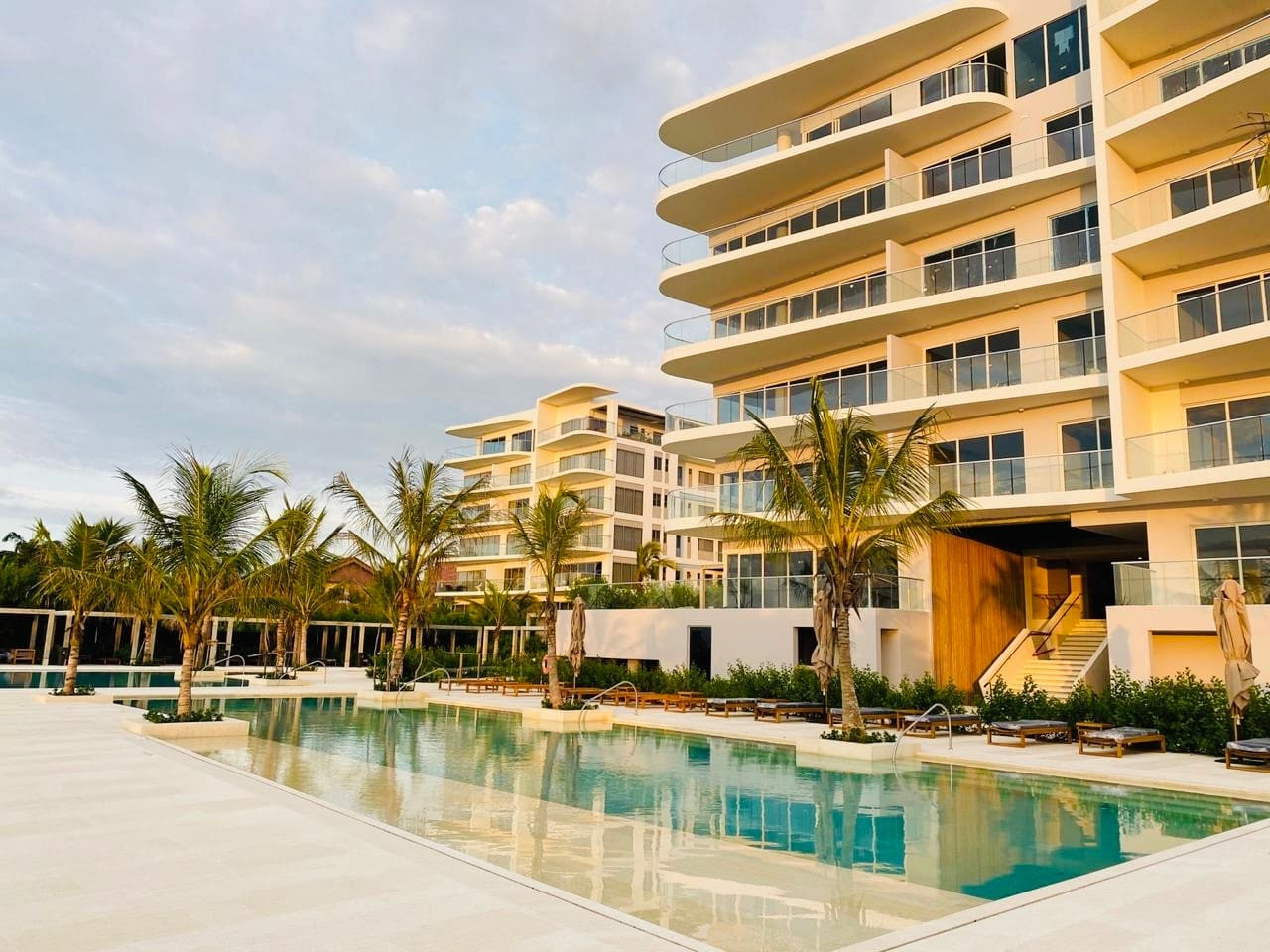 Modern Loft in Resort-Style Condo · Cartagena