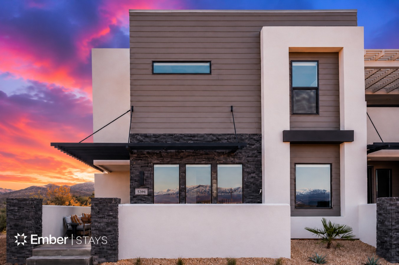 Featured Property Desert Vista by Ember Stays