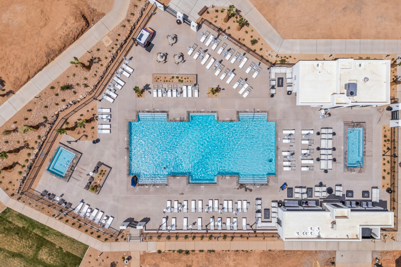 Laguna Matata by Ember Stays | Photo 54