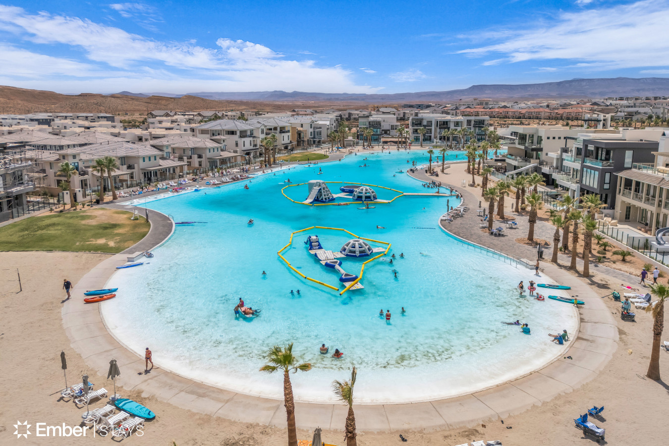 Anna Cabana by Ember Stays | Photo 2