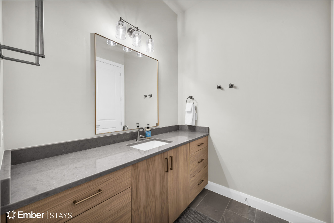 Anna Cabana by Ember Stays | Photo 40