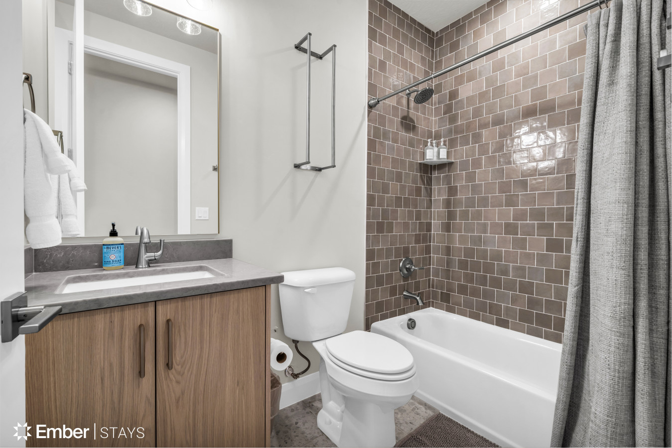 Anna Cabana by Ember Stays | Photo 35