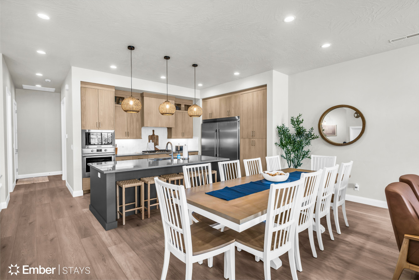 Anna Cabana by Ember Stays | Photo 14