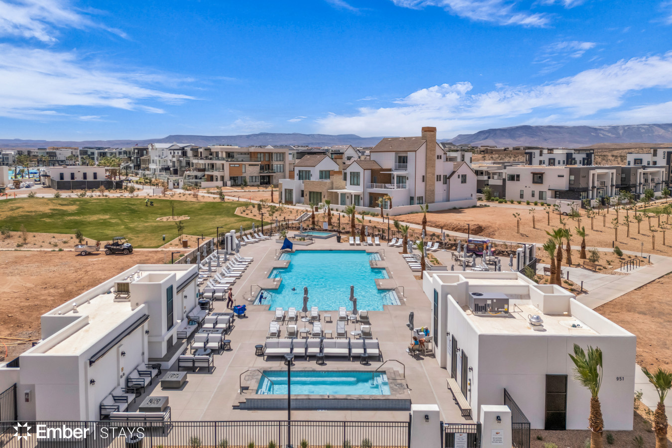 North Shore Villa at Desert Color 4