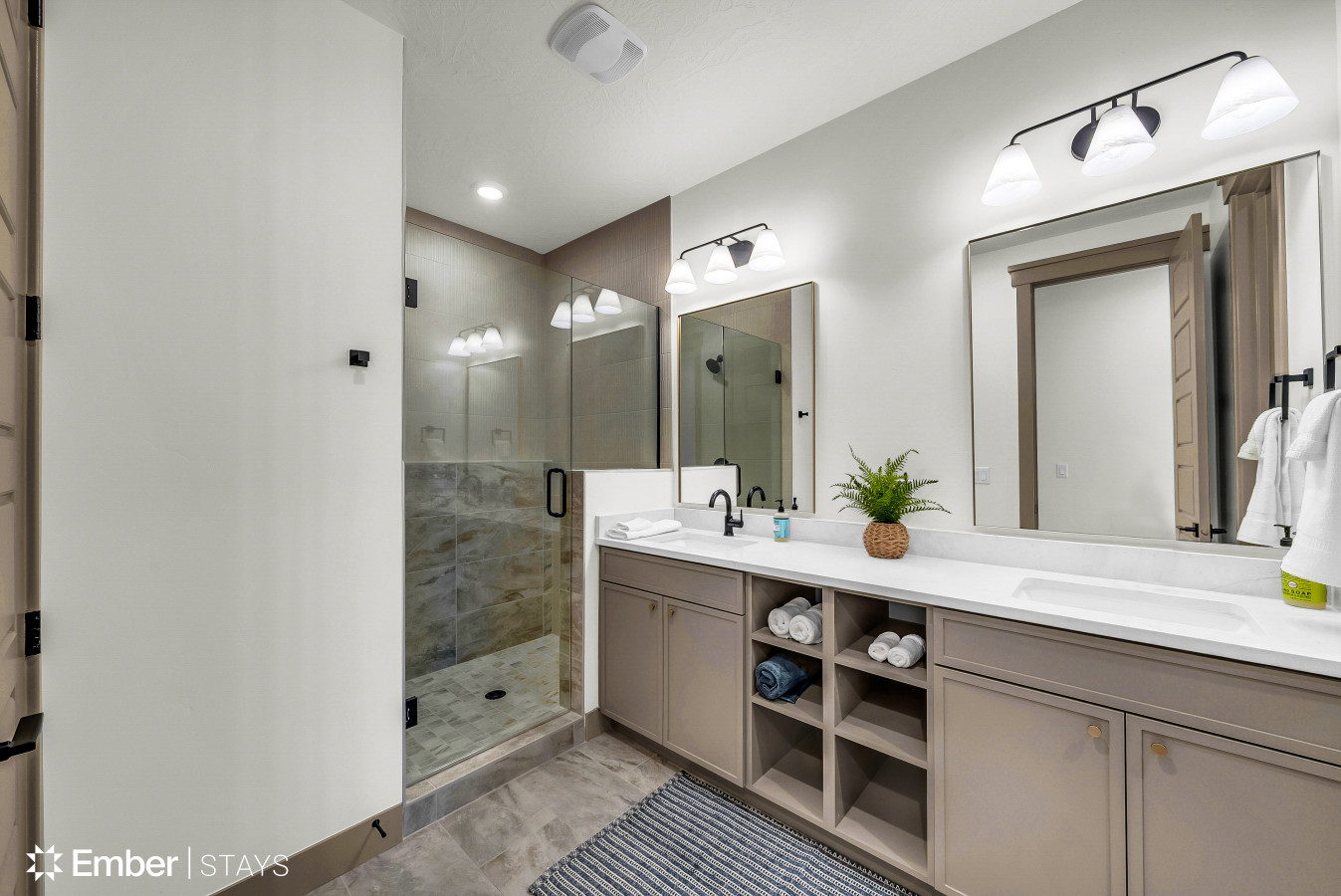 Sunstone Sanctuary at Desert Color (by Ember Stays) | Photo 37