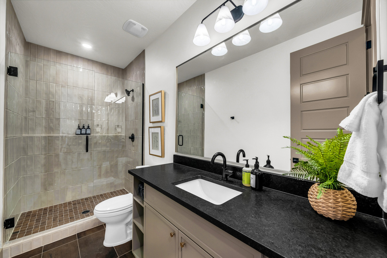 Sunstone Sanctuary at Desert Color (by Ember Stays) | Photo 33