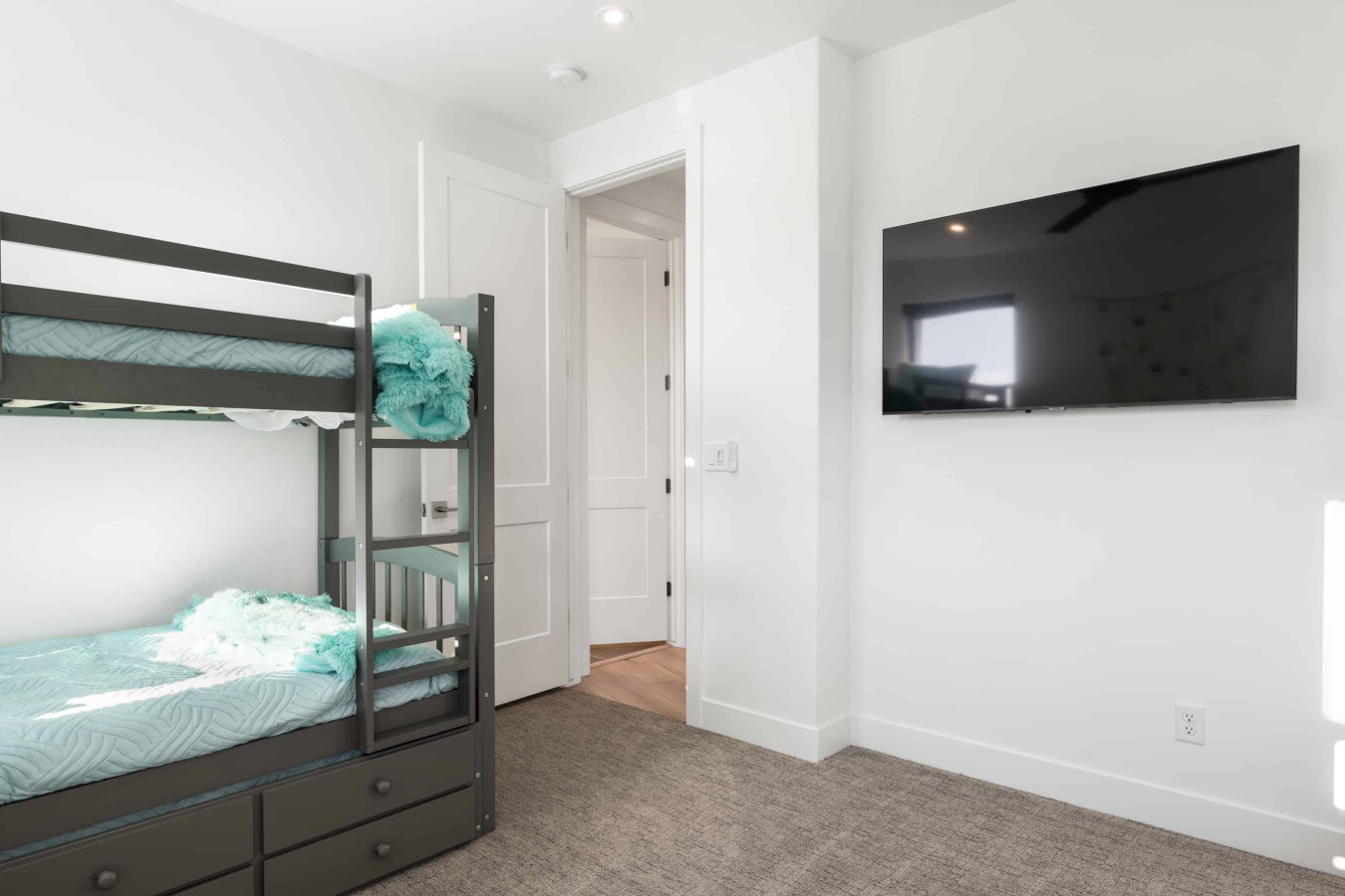 Good Vibes Vacation Home at Desert Color by Ember Stays | Photo 6