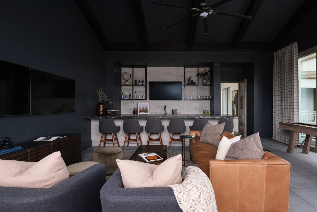 Communal Lounge Game Room Third Floor