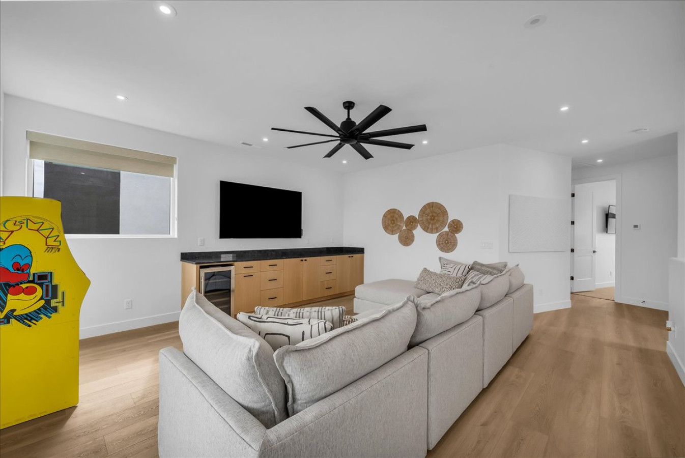Beachwood Breeze at Desert Color by Ember Stays | Photo 13