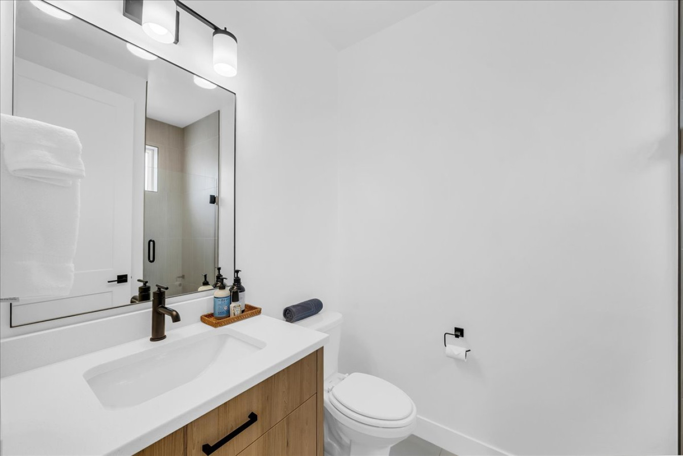 Beachwood Breeze at Desert Color by Ember Stays | Photo 30
